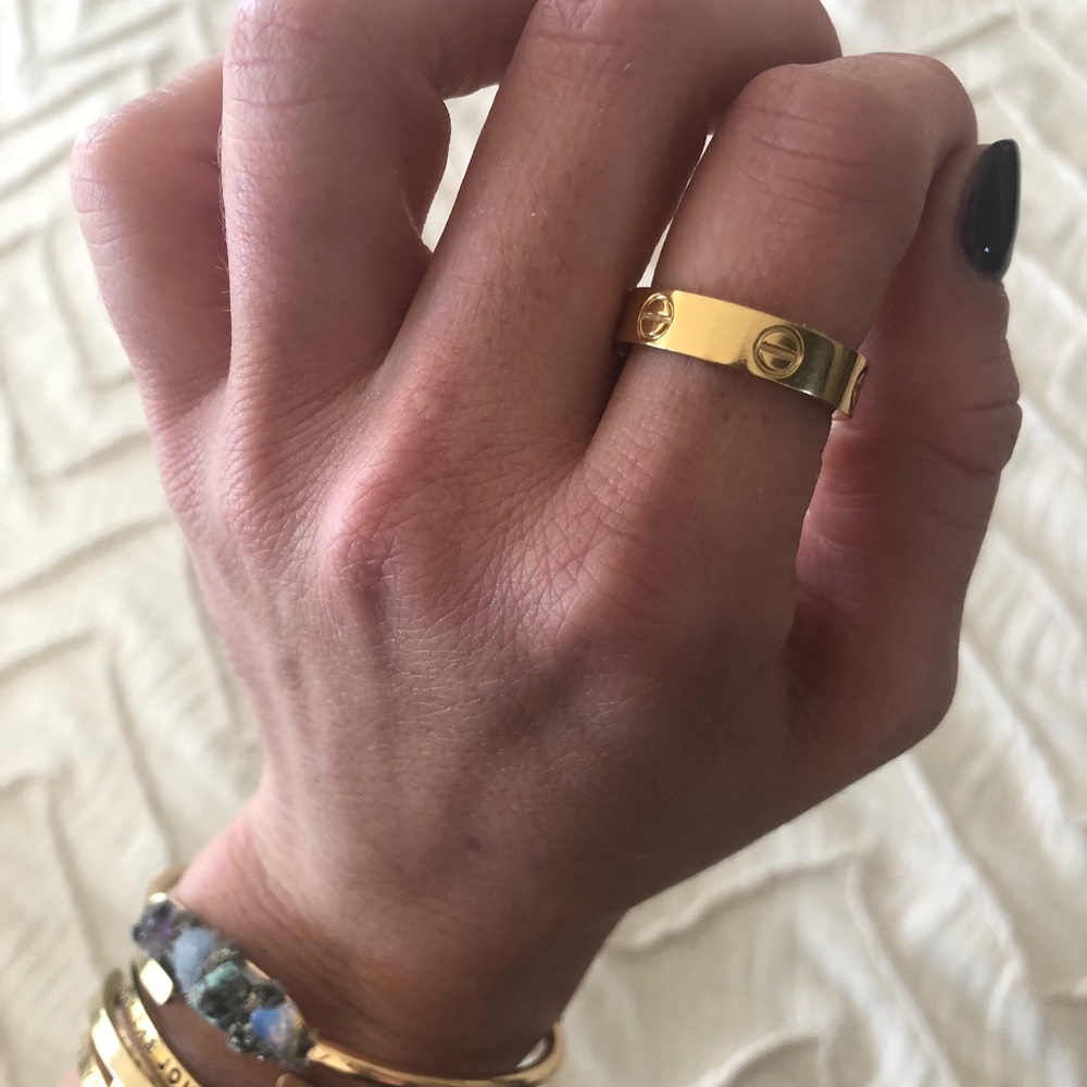 Love screw ring